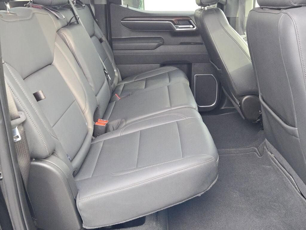 2025 GMC SIERRA - Image 8