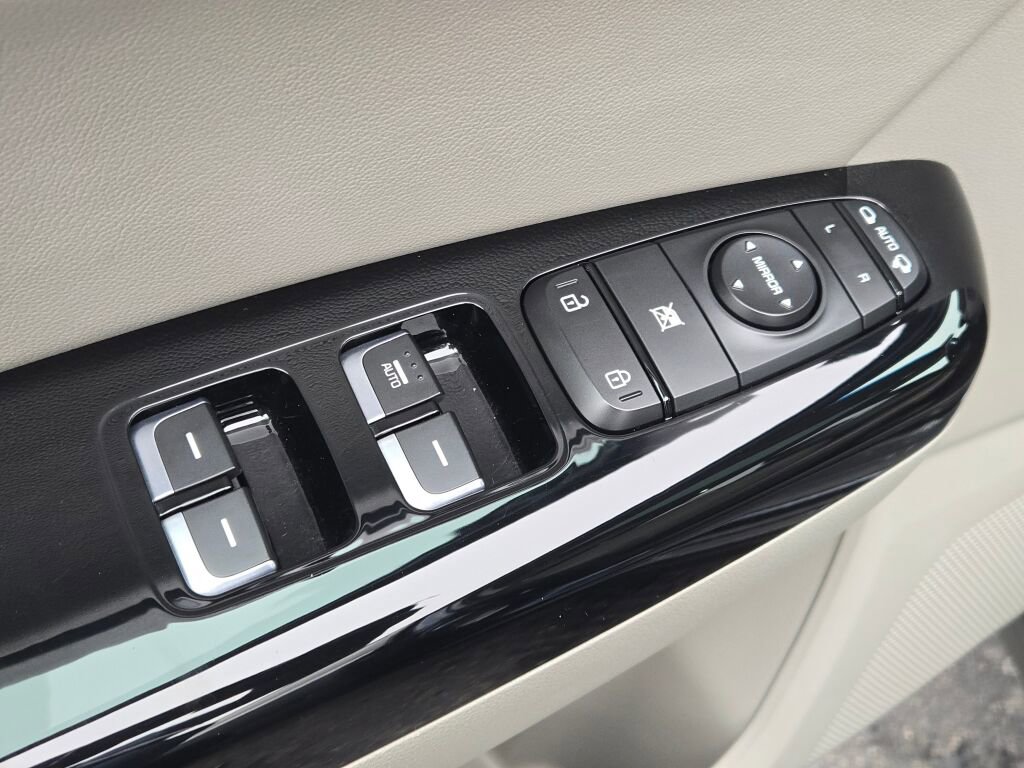 2018 KIA SPORTAGE - Image 19