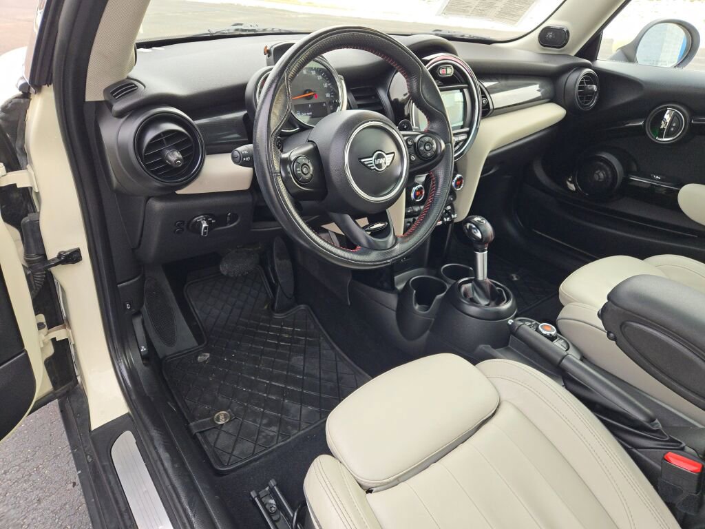 2019 MINI HARDTOP - Image 16