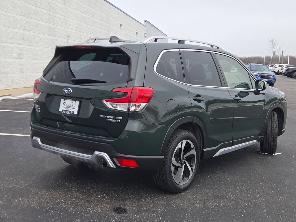 2023 SUBARU FORESTER - Image 10