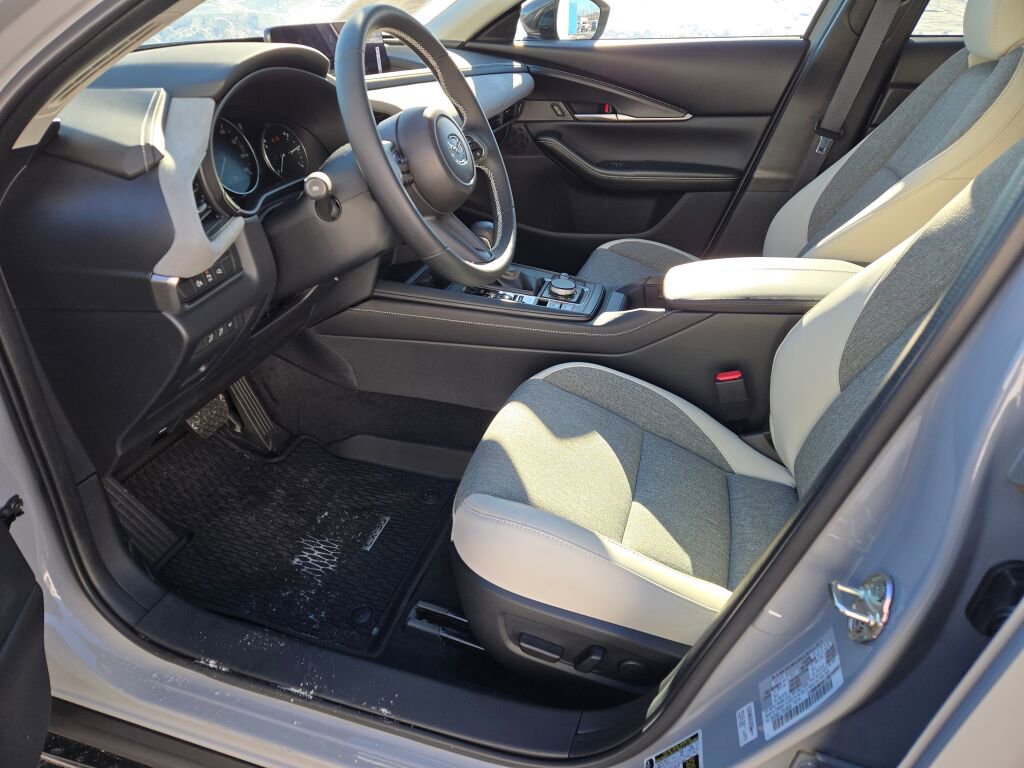 2026 MAZDA CX-30 - Image 21