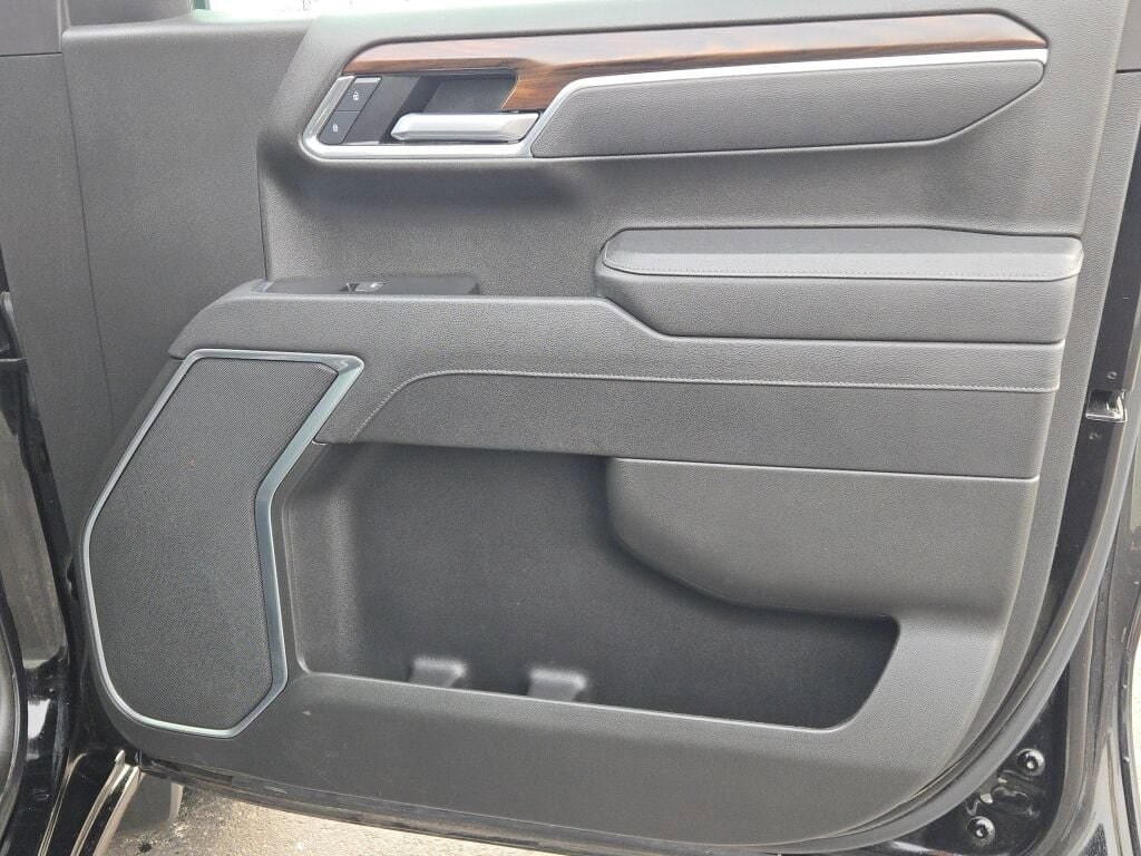 2025 GMC SIERRA - Image 7