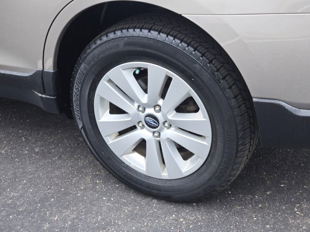 2019 SUBARU OUTBACK - Image 15