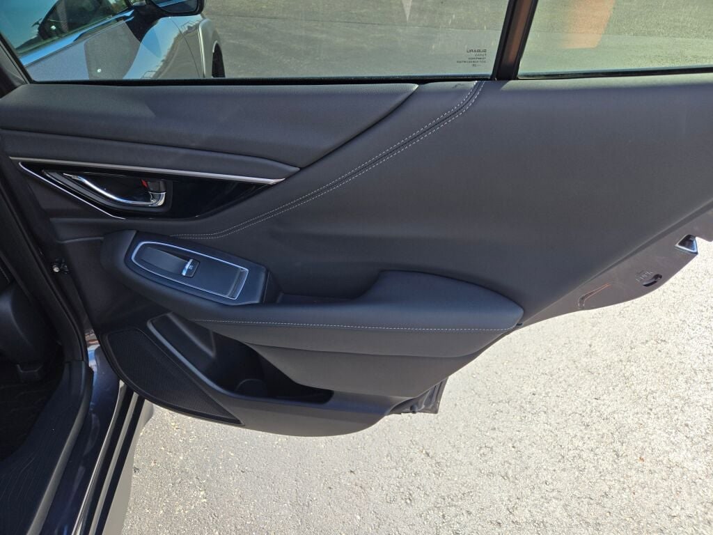 2025 SUBARU OUTBACK - Image 8