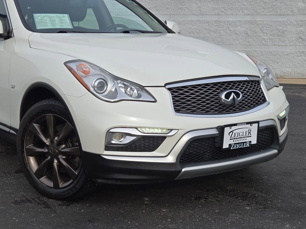2017 INFINITI QX50 - Image 2