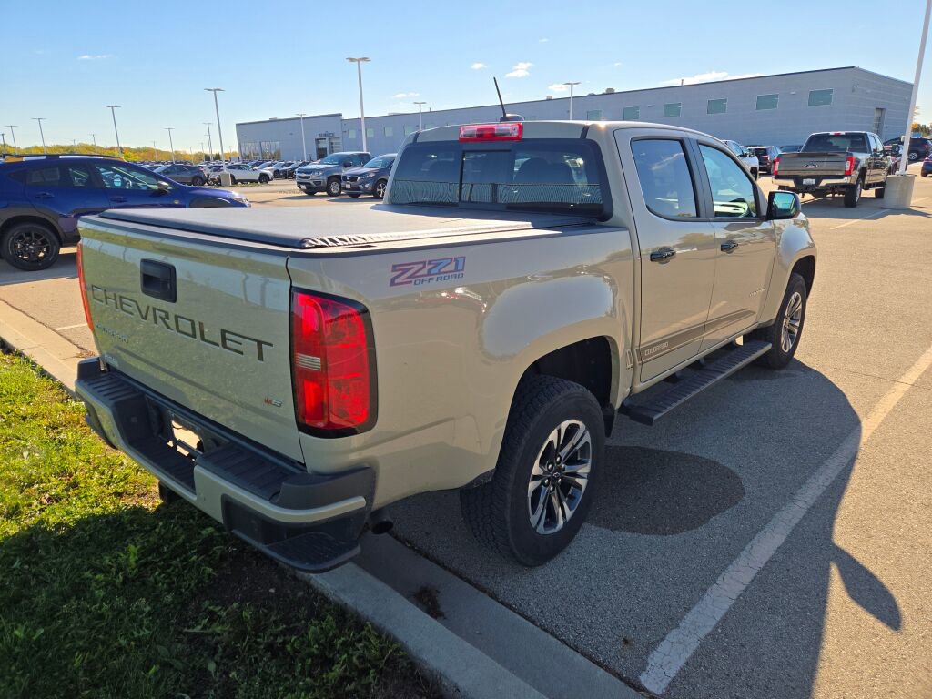 2022 Chevrolet Colorado Z71 photo 2