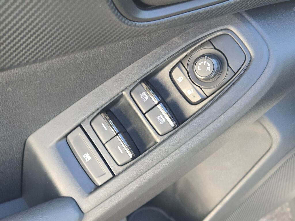 2024 SUBARU CROSSTREK - Image 18