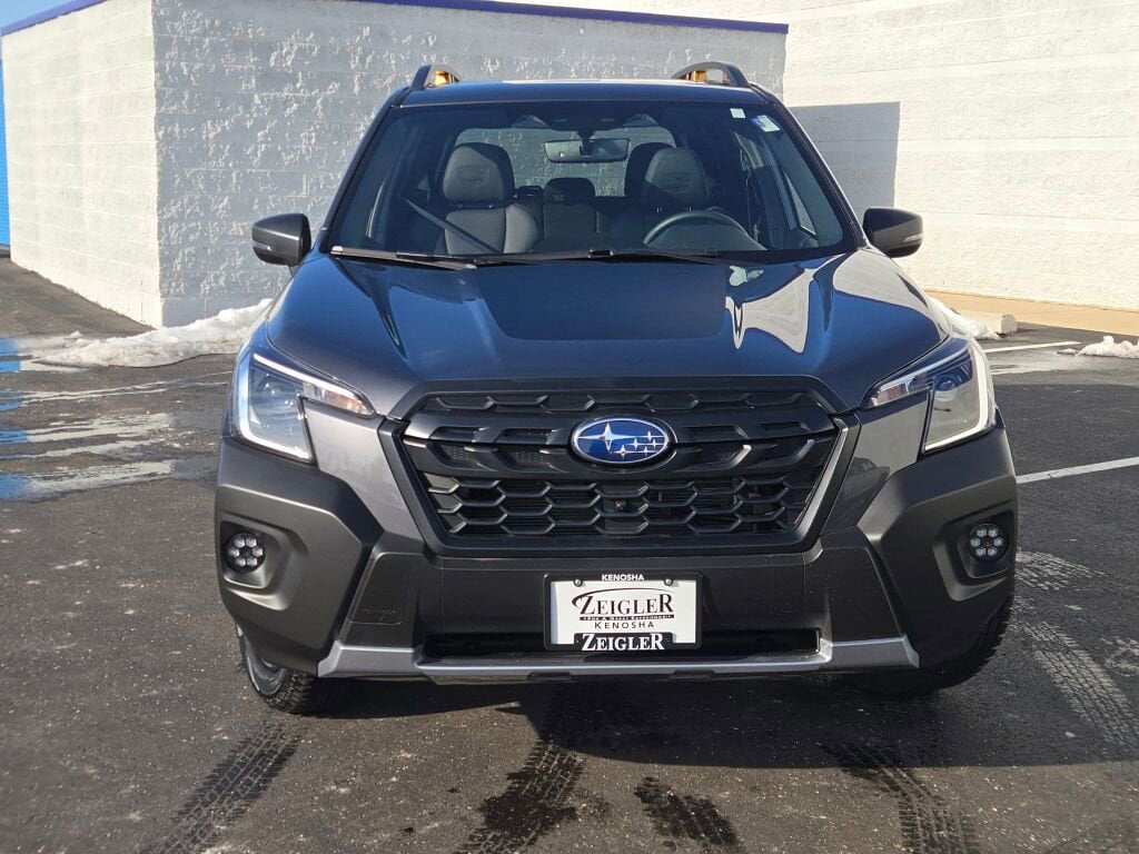 2025 SUBARU FORESTER - Image 4