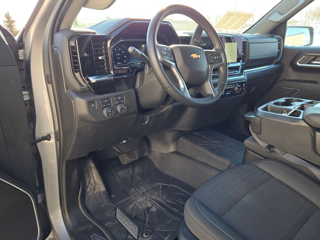 2023 CHEVROLET SILVERADO - Image 19