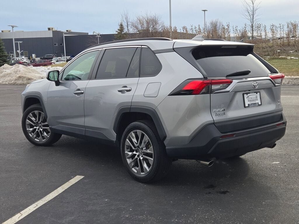 2020 TOYOTA RAV4 - Image 12