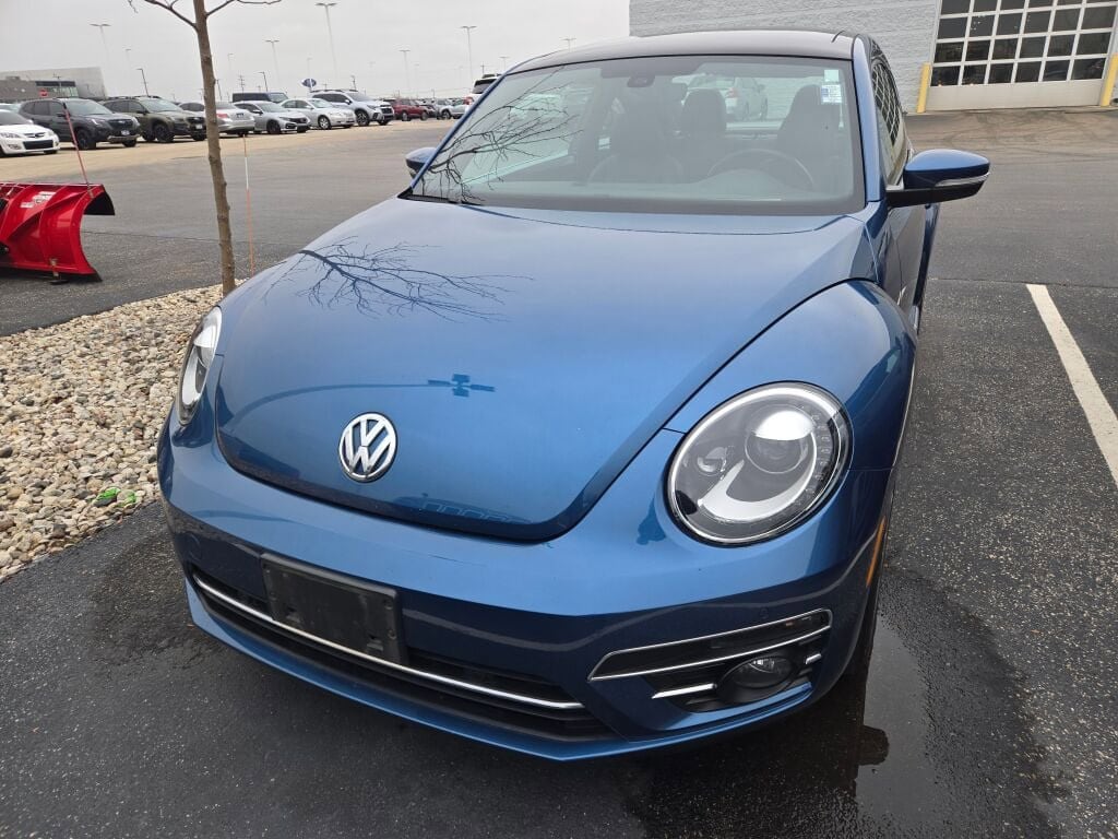 Used 2018 Volkswagen Beetle 2.0T SE Hatchback