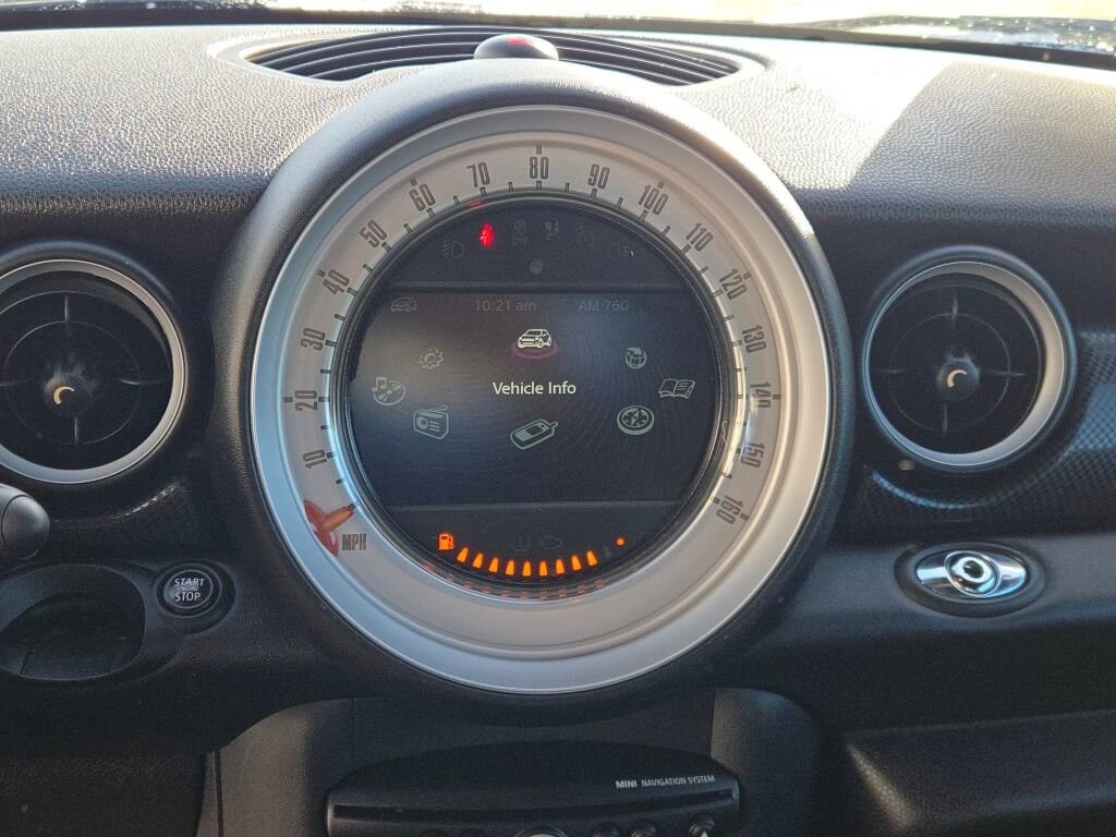 2014 MINI COOPER ROADSTER - Image 26