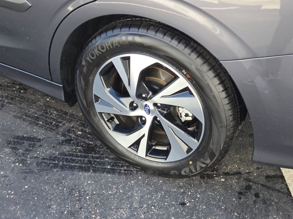 2025 SUBARU LEGACY - Image 14