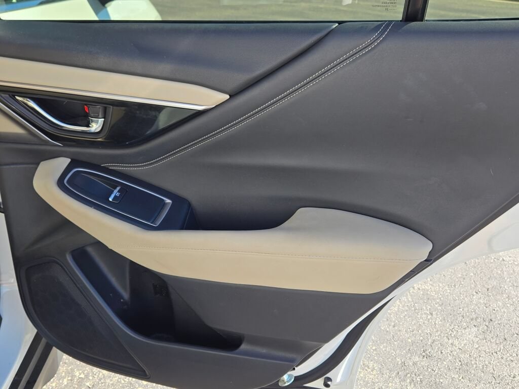 2020 Subaru Outback Limited - Photo 9