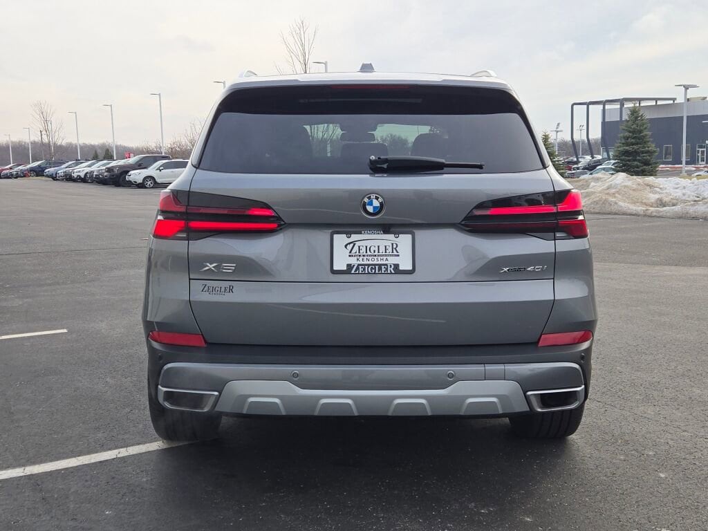 2026 BMW X5 - Image 13