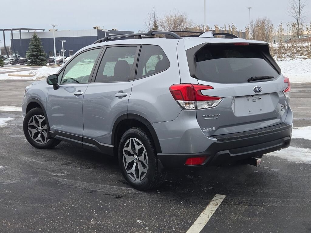 2020 SUBARU FORESTER - Image 13