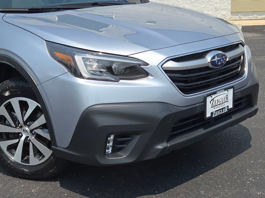 Used 2022 Subaru Outback Premium SUV