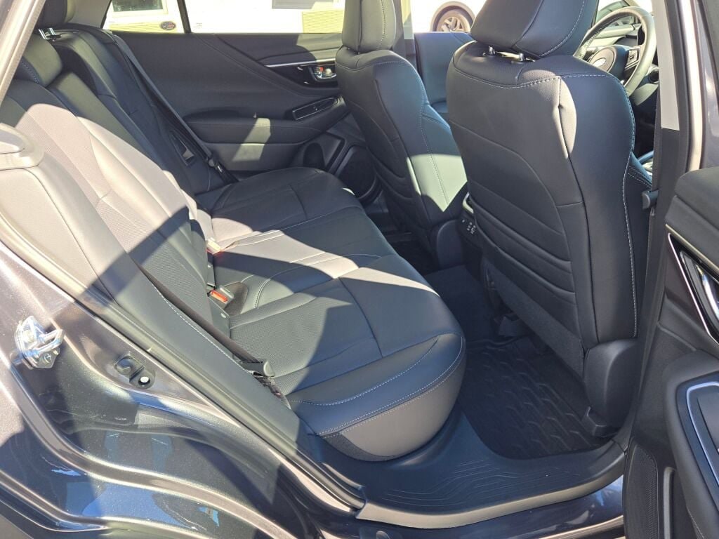 2025 SUBARU OUTBACK - Image 9