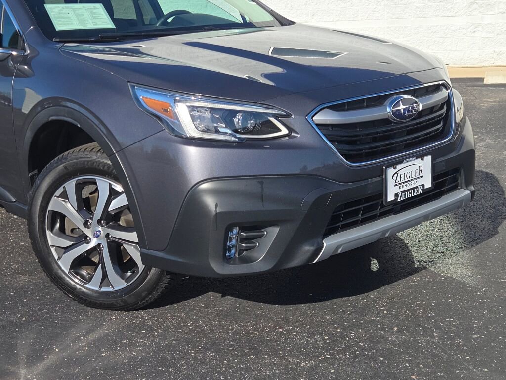 2022 Subaru Outback Limited photo 2