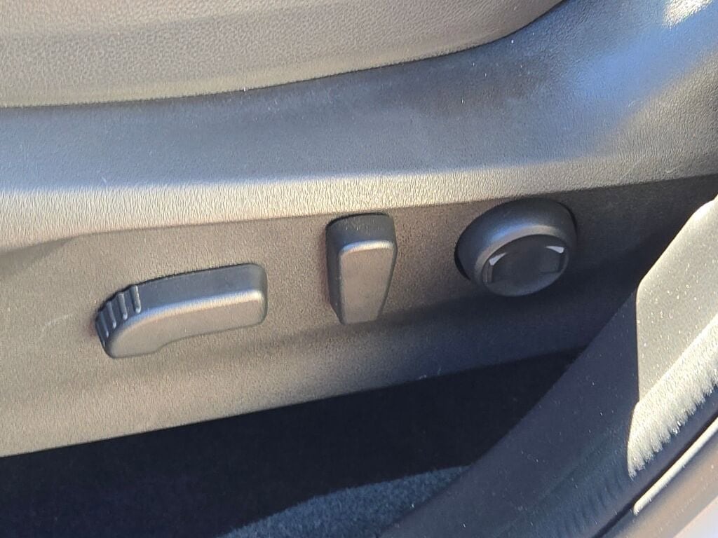 2023 SUBARU FORESTER - Image 22