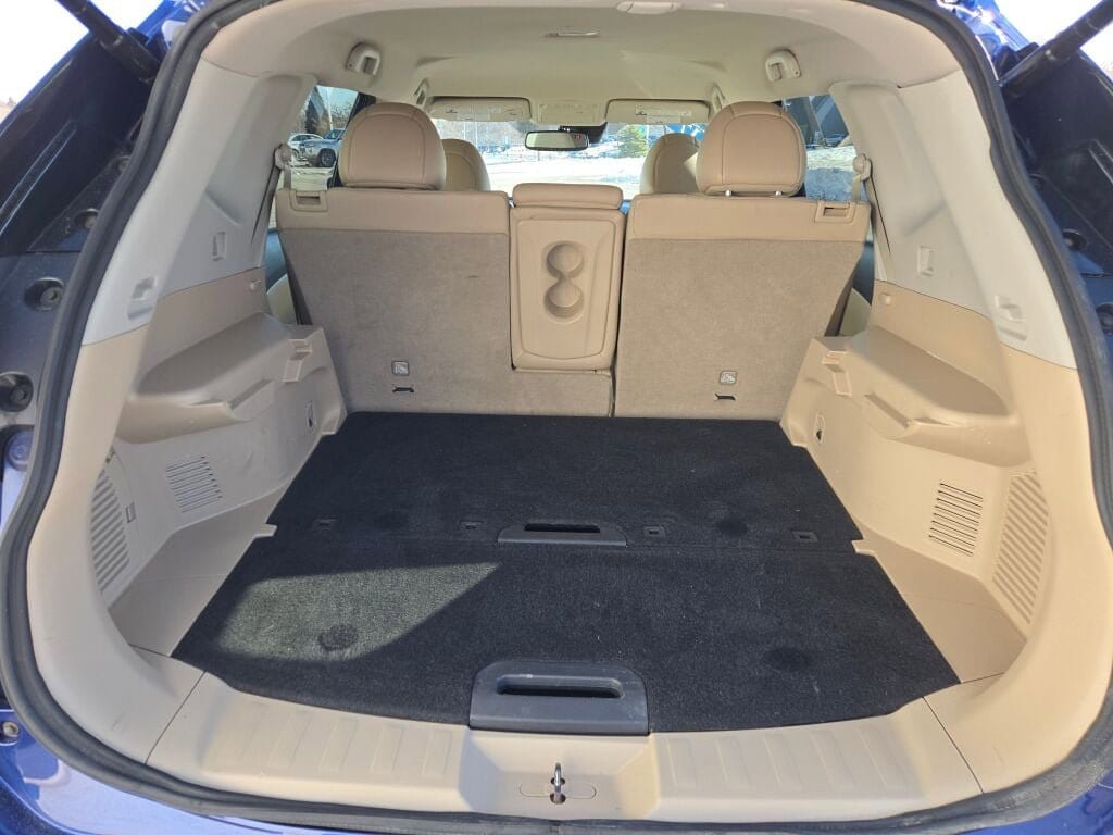 2017 NISSAN ROGUE - Image 15