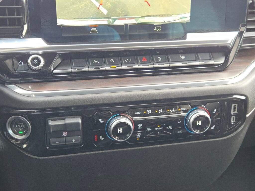 2025 GMC SIERRA - Image 27