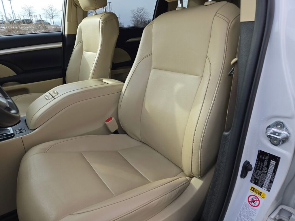 2019 TOYOTA HIGHLANDER - Image 26