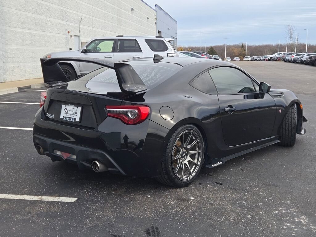 2017 TOYOTA 86 - Image 7