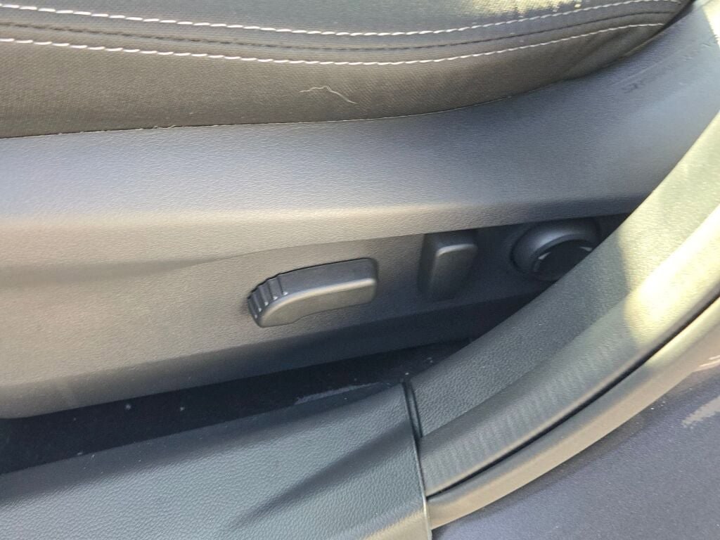 2025 SUBARU LEGACY - Image 21