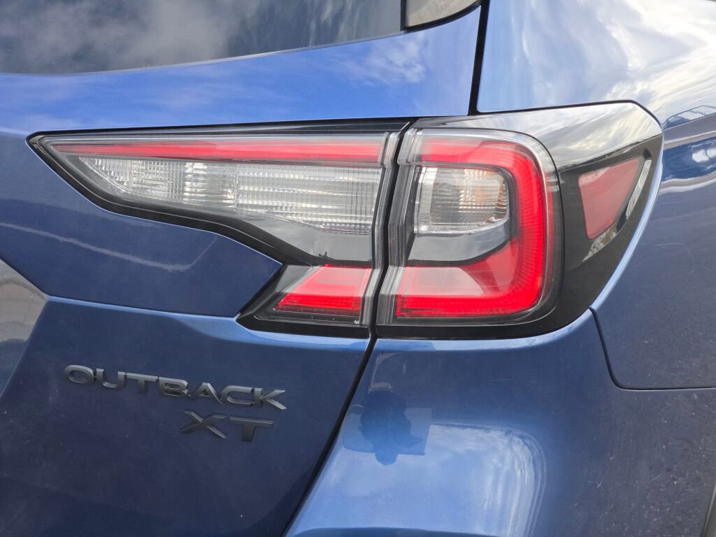 2020 SUBARU OUTBACK - Image 12