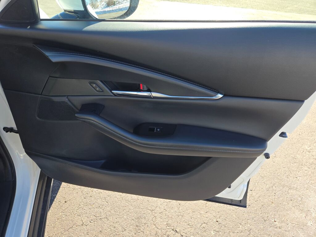 2023 MAZDA CX-30 - Image 5