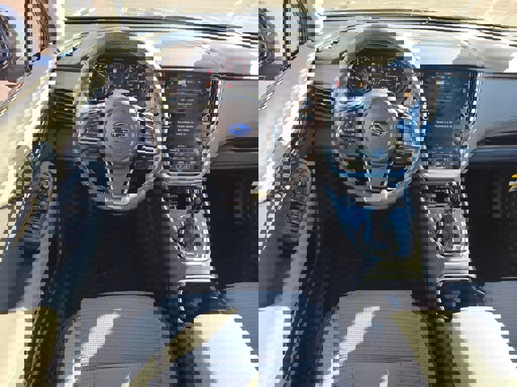 2025 SUBARU OUTBACK - Image 17