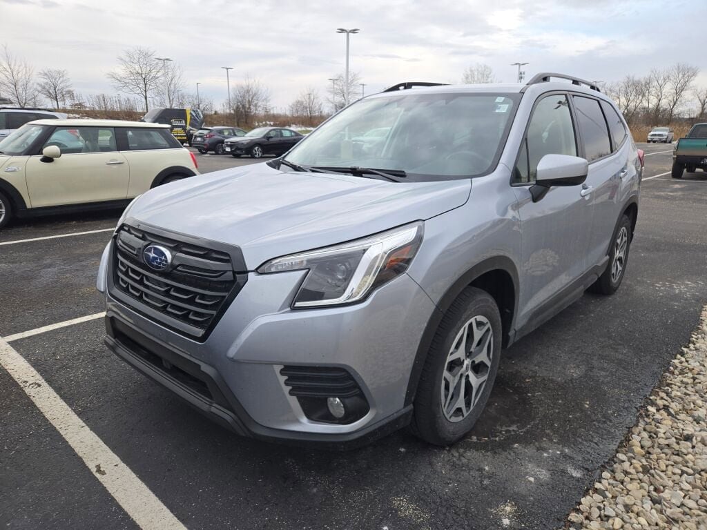 2023 SUBARU FORESTER - Image 2