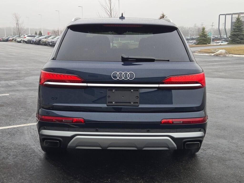 2025 AUDI Q7 - Image 13