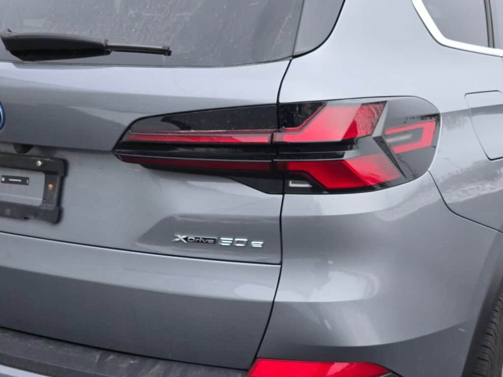 2025 BMW X5 - Image 11