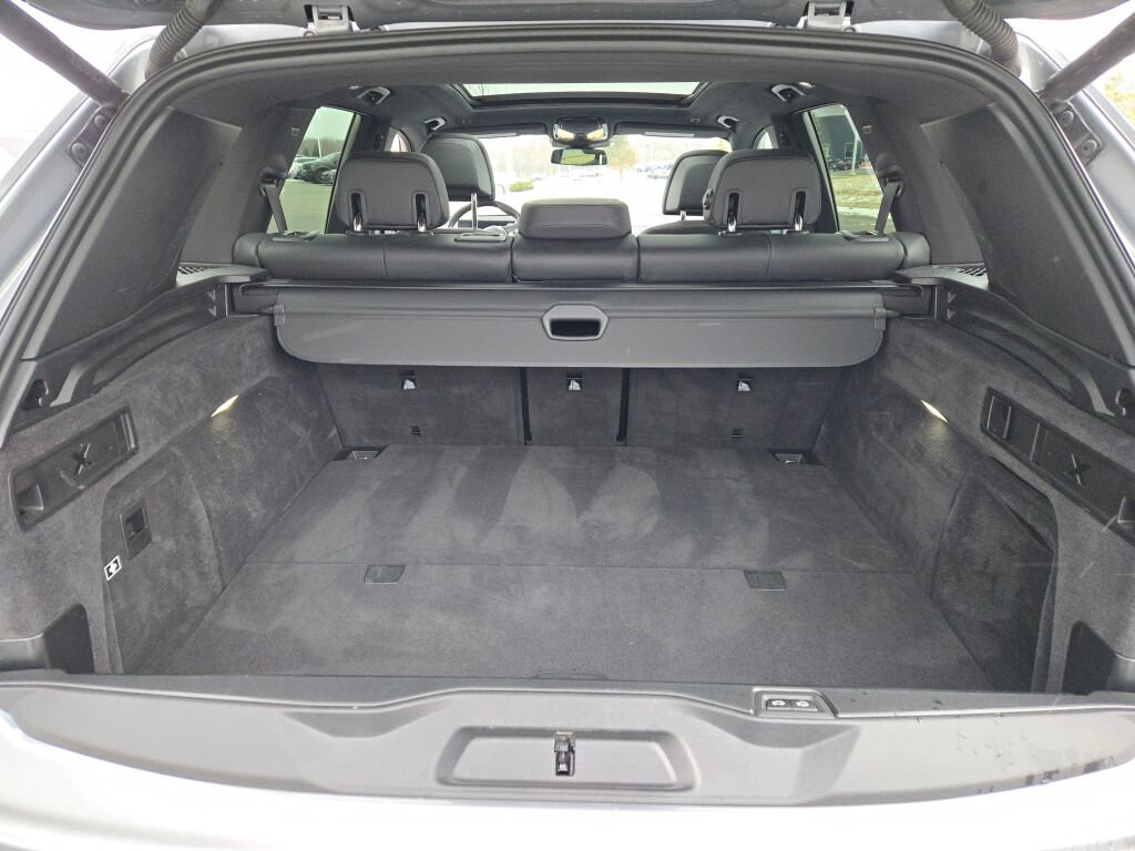 2025 BMW X5 - Image 15
