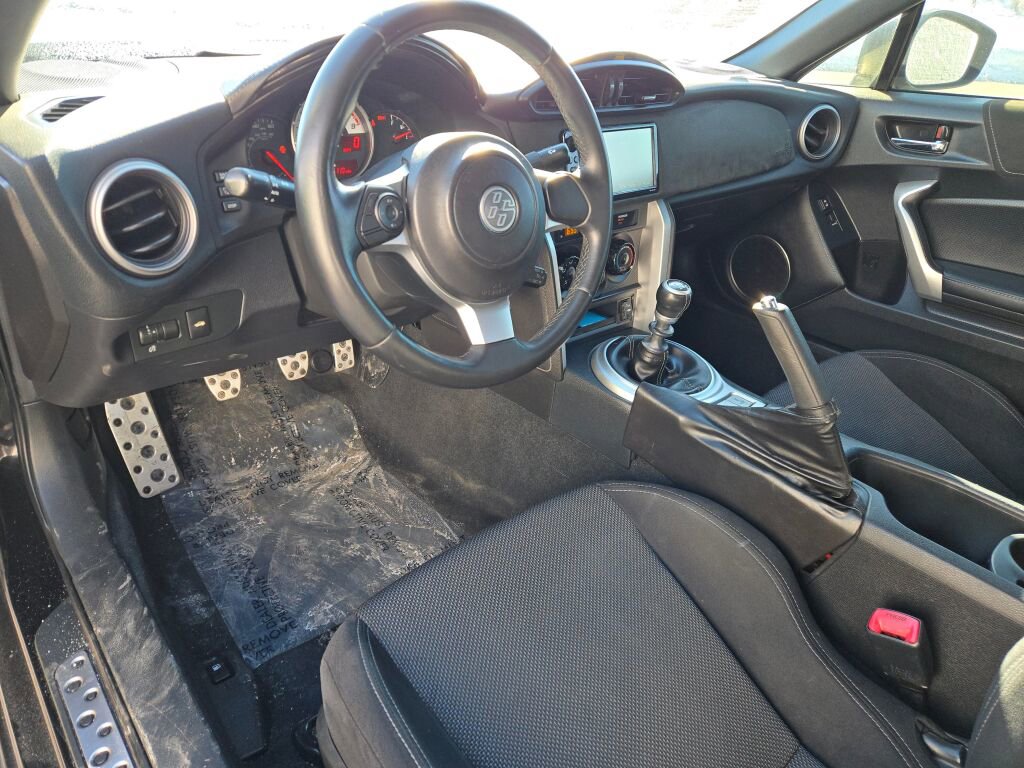 2017 TOYOTA 86 - Image 37