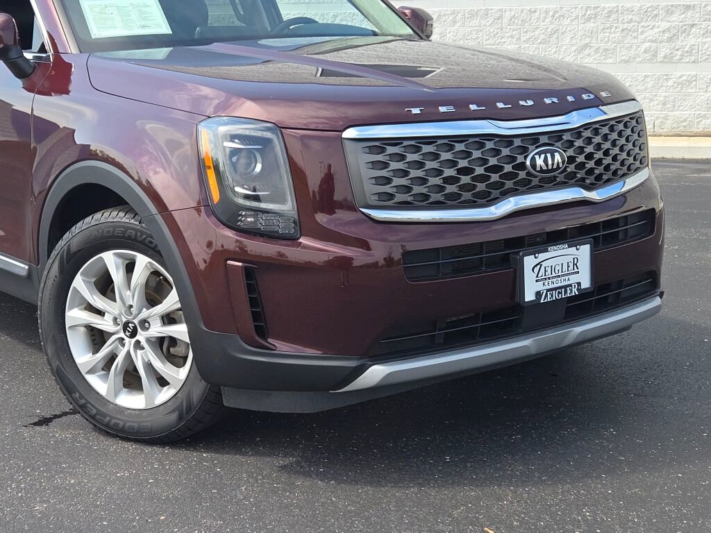 Used 2021 Kia Telluride LX with VIN 5XYP24HC2MG162565 for sale in Kenosha, WI
