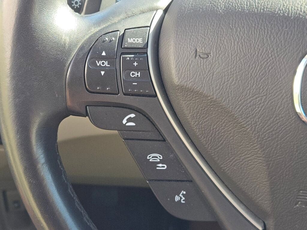 2016 ACURA RDX - Image 30