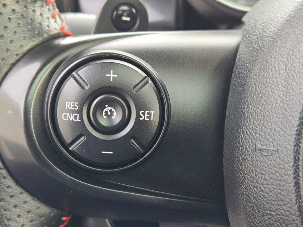 2019 MINI HARDTOP - Image 30