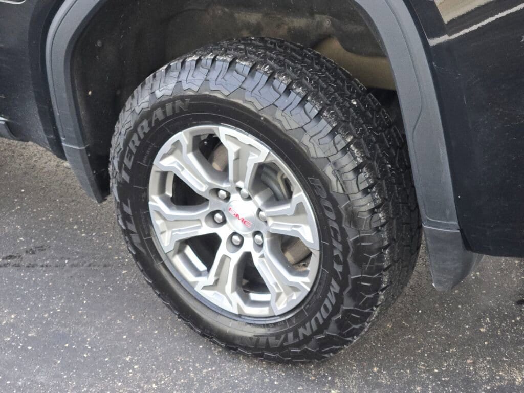 2025 GMC SIERRA - Image 14