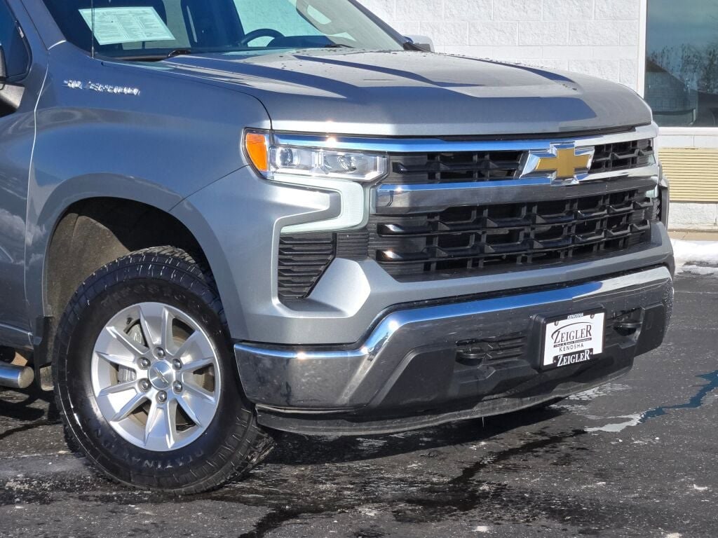 2023 CHEVROLET SILVERADO - Image 2
