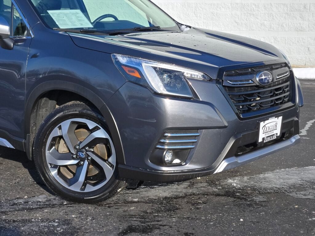 2023 SUBARU FORESTER - Image 2