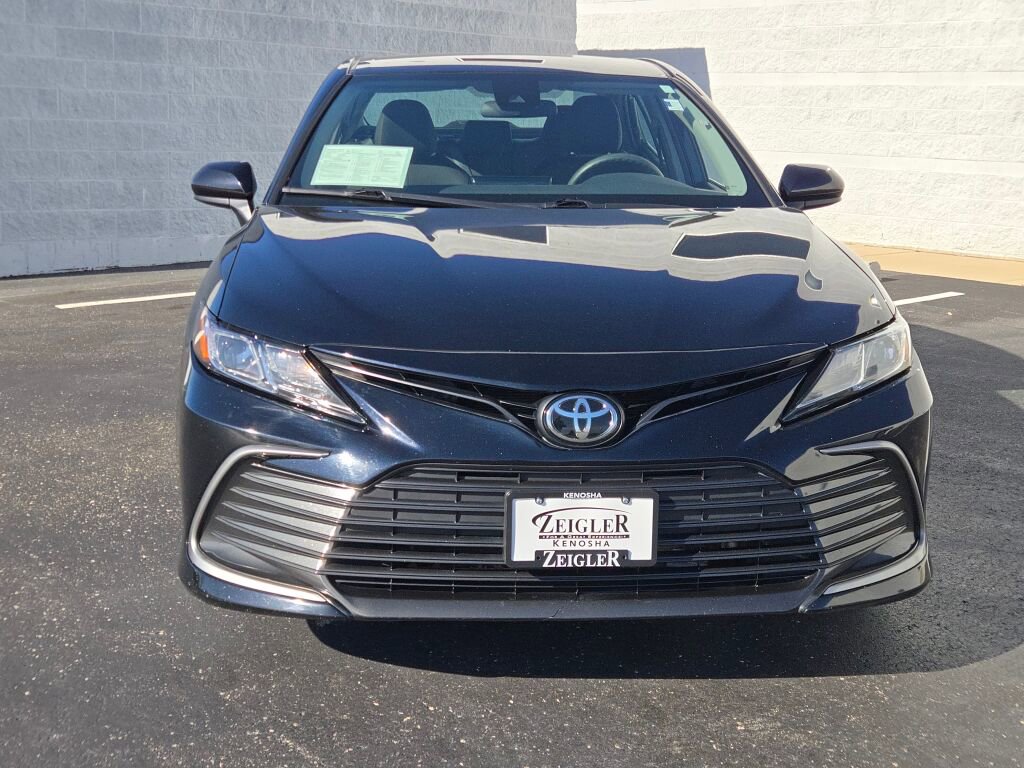 2021 Toyota Camry LE photo 4