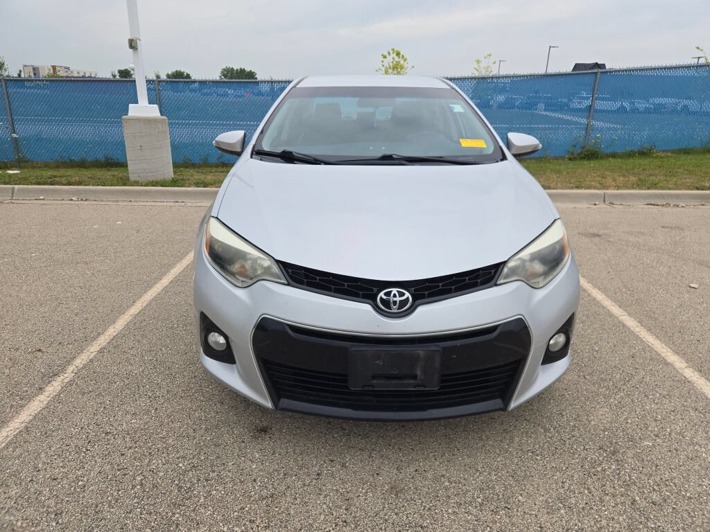 Used 2015 Toyota Corolla S Plus with VIN 5YFBURHE9FP180806 for sale in Kenosha, WI