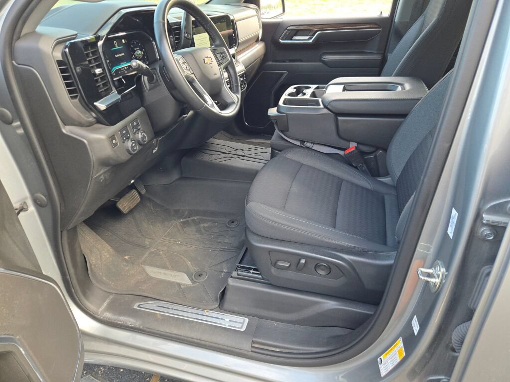 2023 Chevrolet Silverado 1500 LT - Photo 23