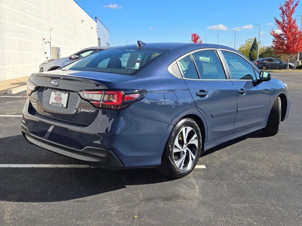 2025 SUBARU LEGACY - Image 9