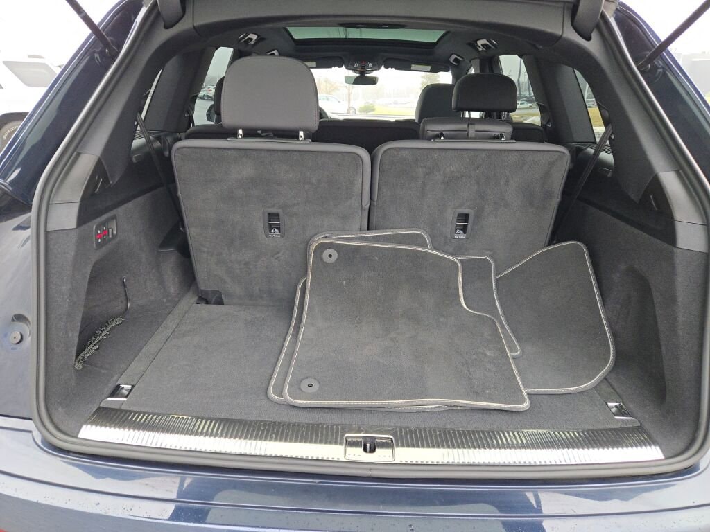 2025 AUDI Q7 - Image 16