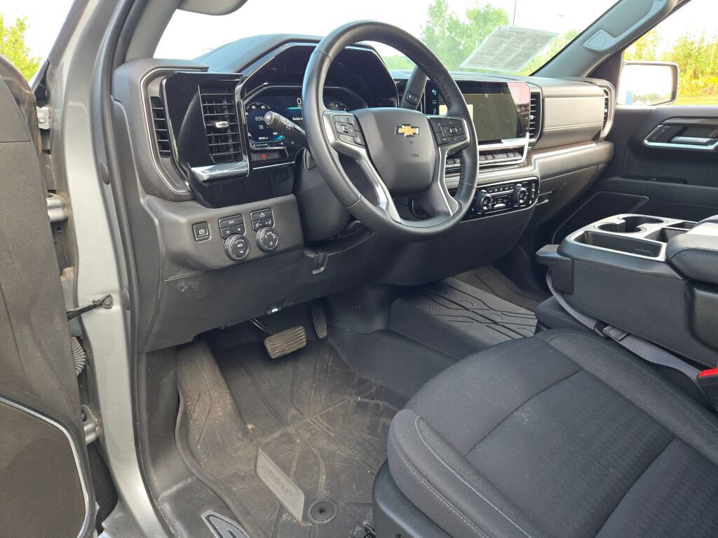 2023 Chevrolet Silverado 1500 LT - Photo 22