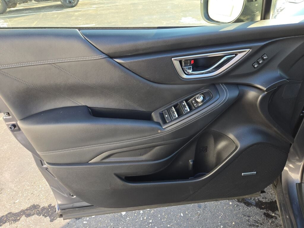 2023 SUBARU FORESTER - Image 18